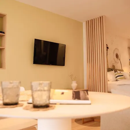 Tierrazul Art Boutique White Nordic Apartment Costa Adeje (Tenerife)